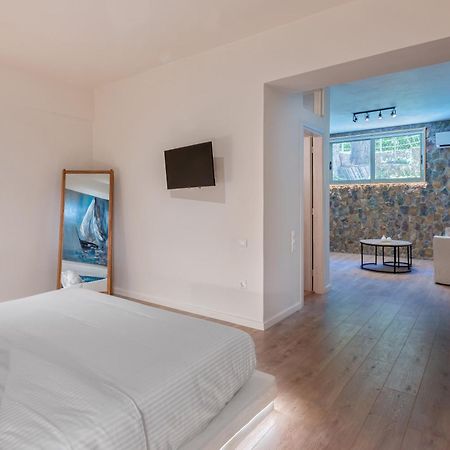 Saronis Suites Saronida Buitenkant foto