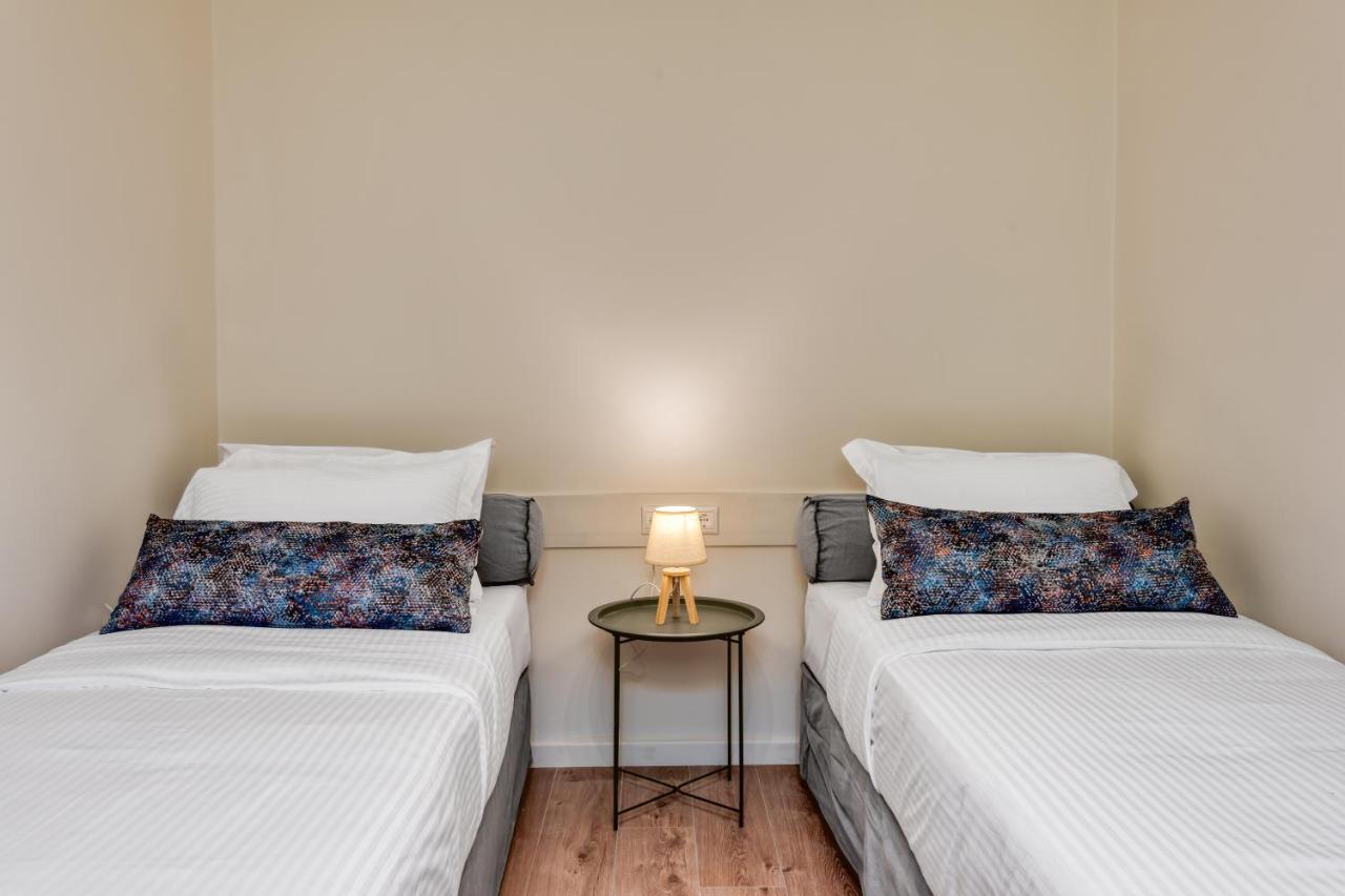 Saronis Suites Saronida Buitenkant foto