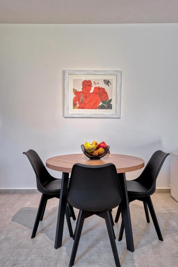 Saronis Suites Saronida Buitenkant foto