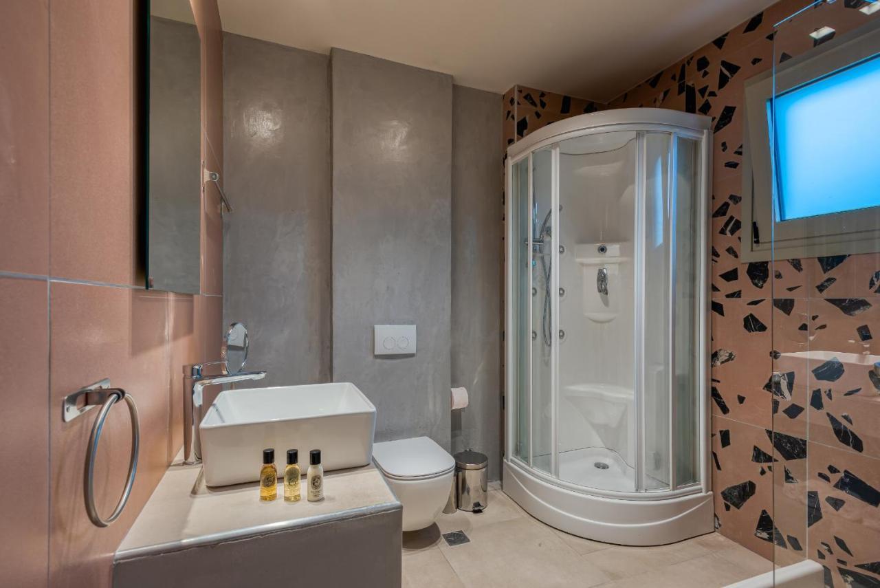 Saronis Suites Saronida Buitenkant foto