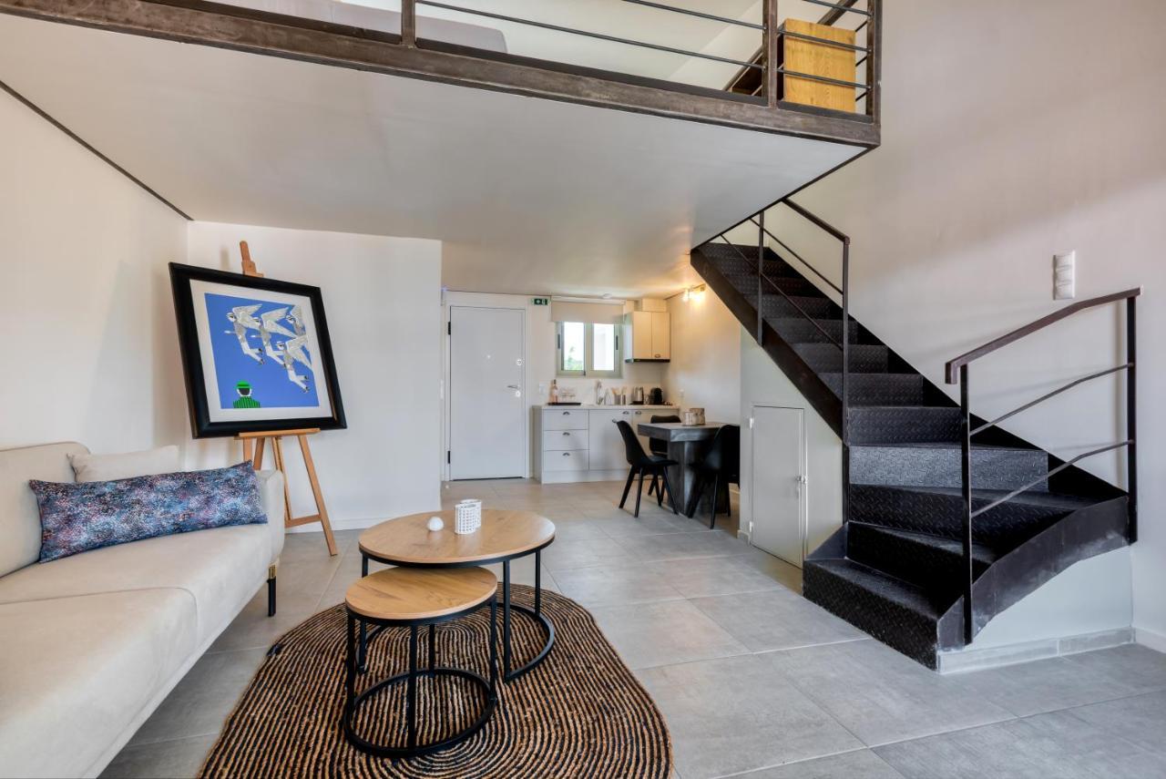 Saronis Suites Saronida Buitenkant foto