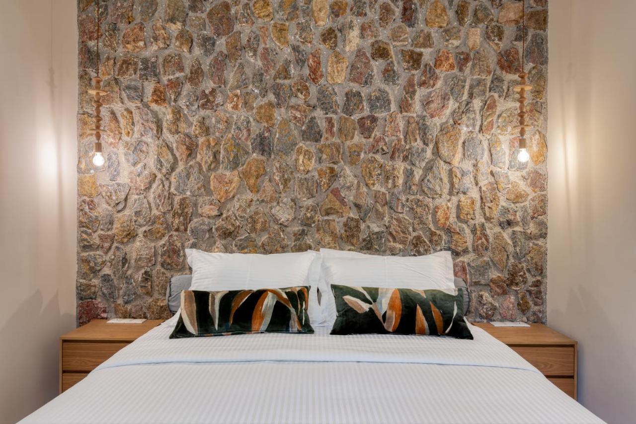 Saronis Suites Saronida Buitenkant foto