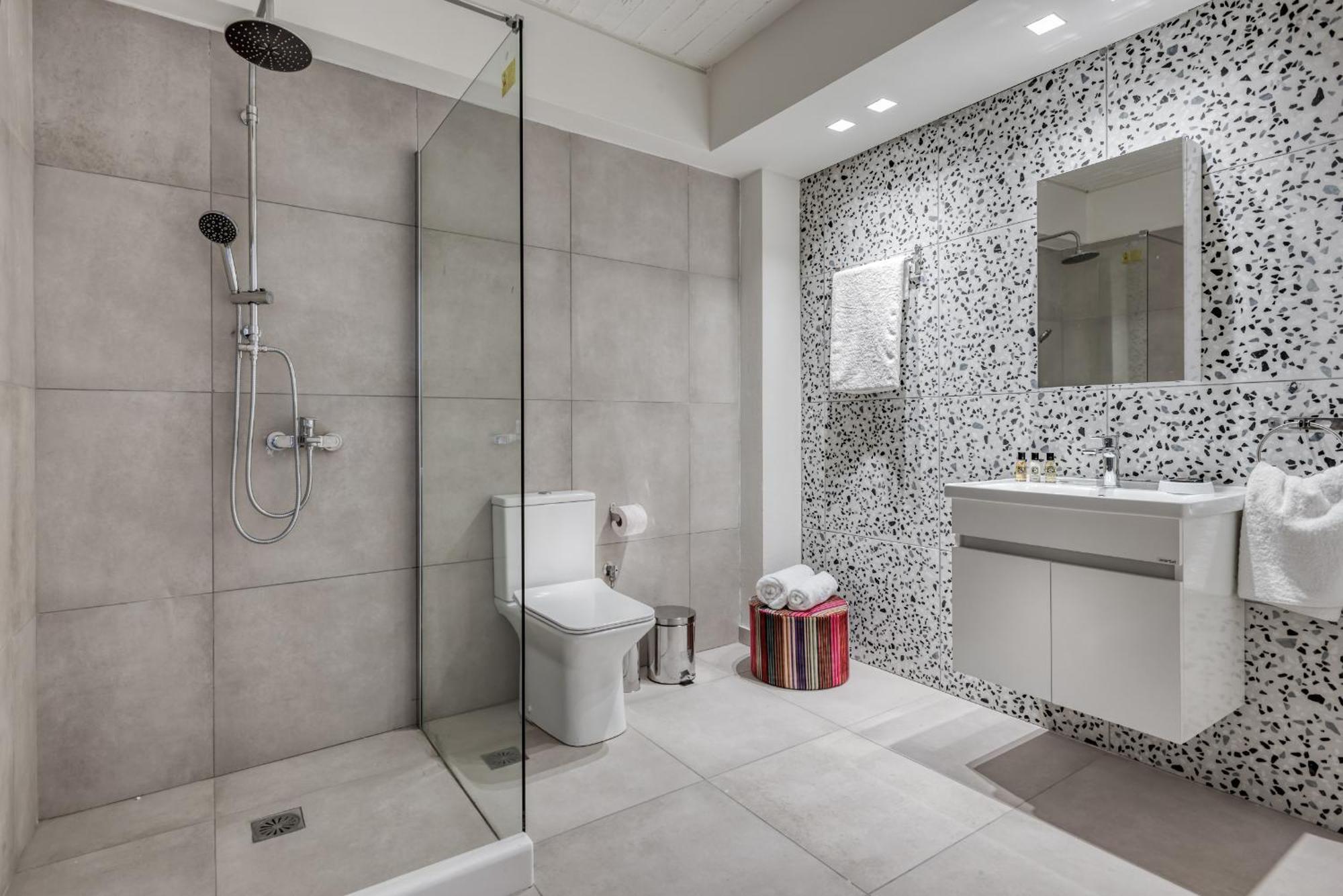 Saronis Suites Saronida Buitenkant foto
