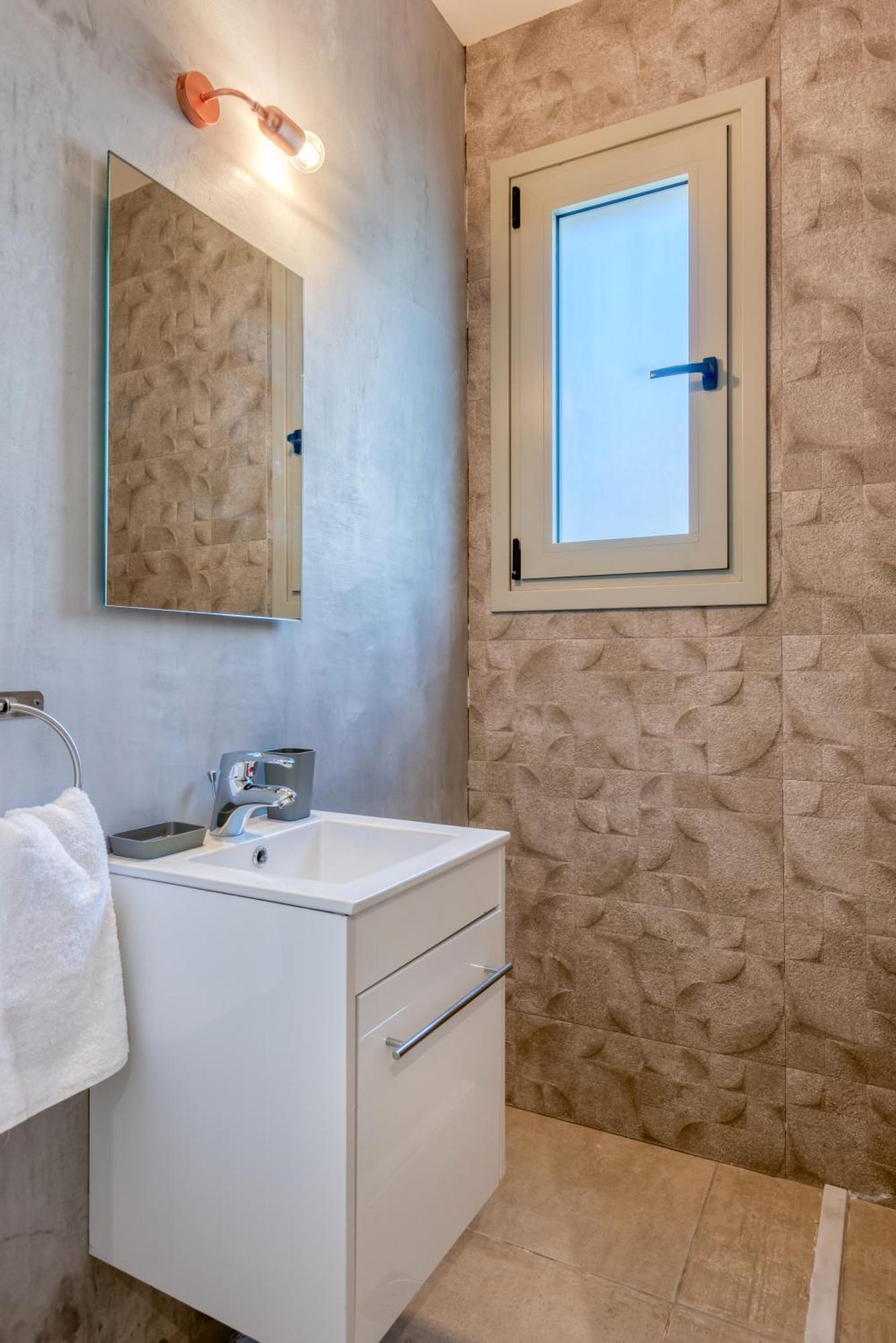 Saronis Suites Saronida Kamer foto